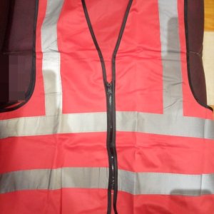 فيست بسوستة بدون جيوب 4عاكس ( احمر )